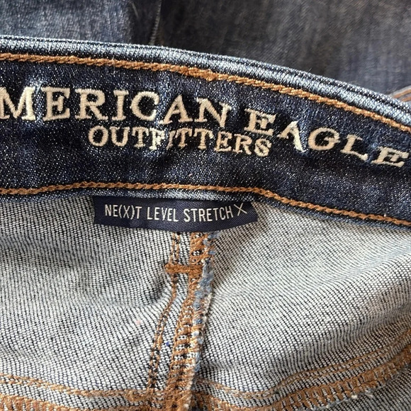 AMERICAN EAGLE Hi-Rise Shortie Shorts Blue Dark Wash Distressed Cutoffs Size 6 - Picture 7 of 11